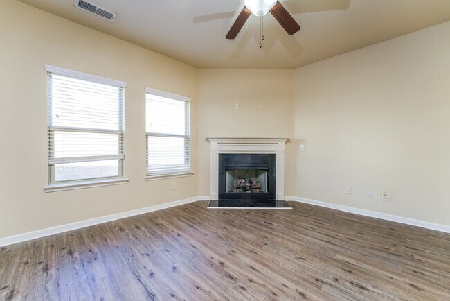 Building Photo - 2345 Morgan Farm Dr