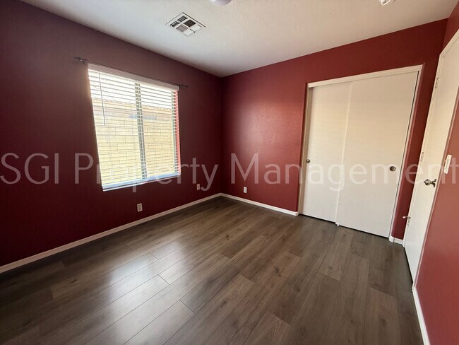 Building Photo - 9252 W Ironwood Dr
