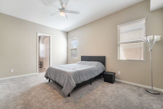 Building Photo - 813 Horizon Canyon Dr