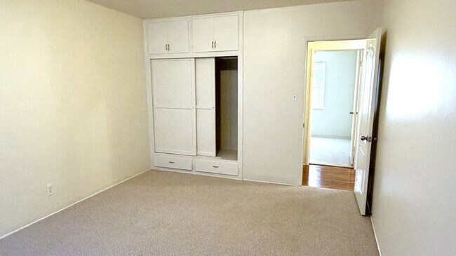 Building Photo - 3590 Cedar Ave