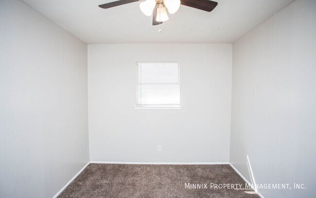 Building Photo - 3403 Bangor Dr