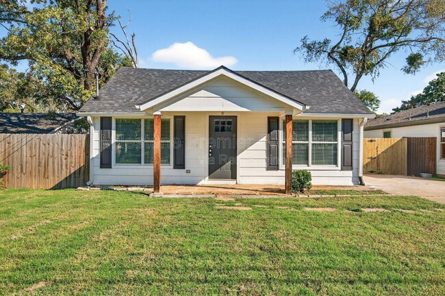 Primary Photo - 1803 W Hull St