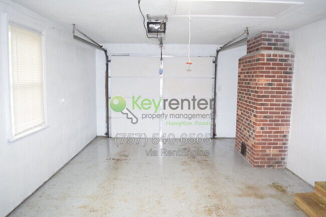 Building Photo - 1310 Sparrow Rd