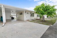 Building Photo - 27430 Village Garden Way