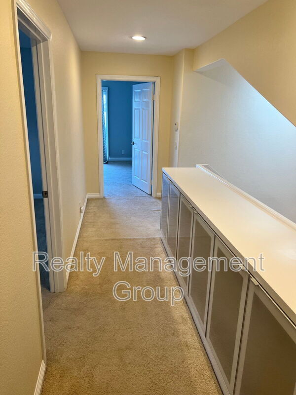 Building Photo - 1161 Paseo Primavera