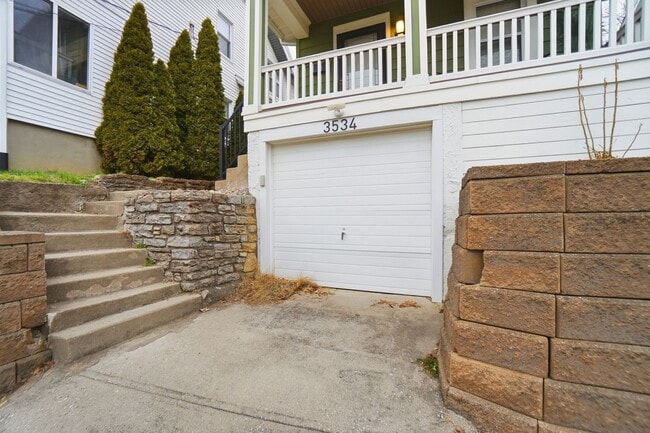 Building Photo - 2 Bed 2 Bath in Oakley!