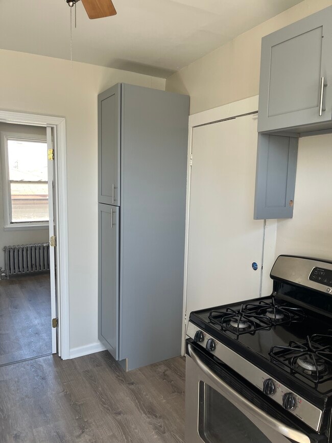 Building Photo - 5811 S Kolmar Ave