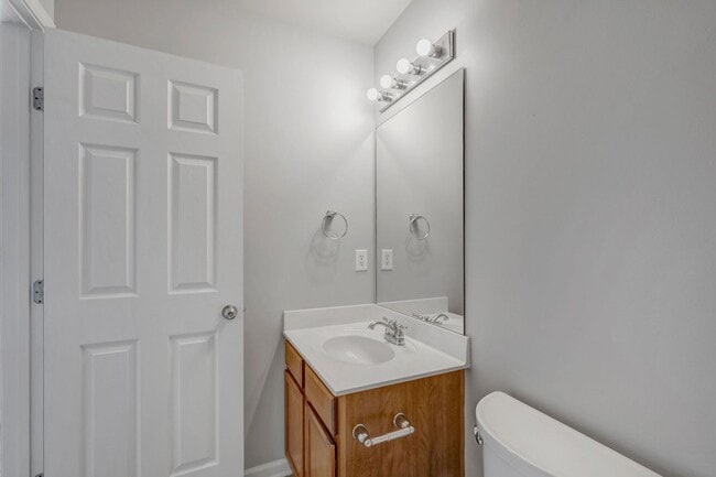 Building Photo - Beautiful Townhome in Antioch