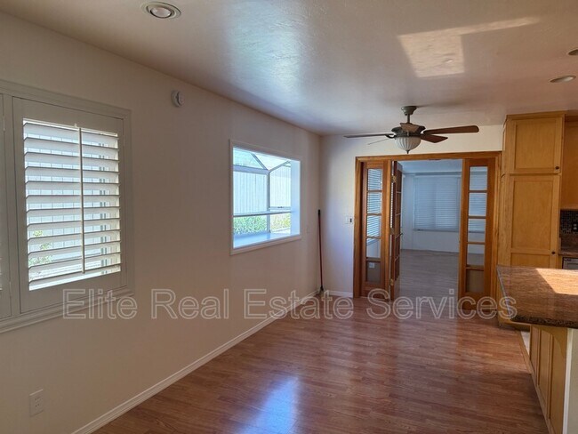 Building Photo - 2155 Montclair St