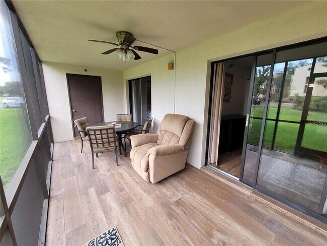 Building Photo - 104 Capri Isles Blvd