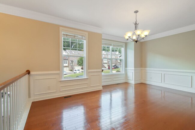Building Photo - 3 bedroom 3 bath  Townhouse in Cobblestone...