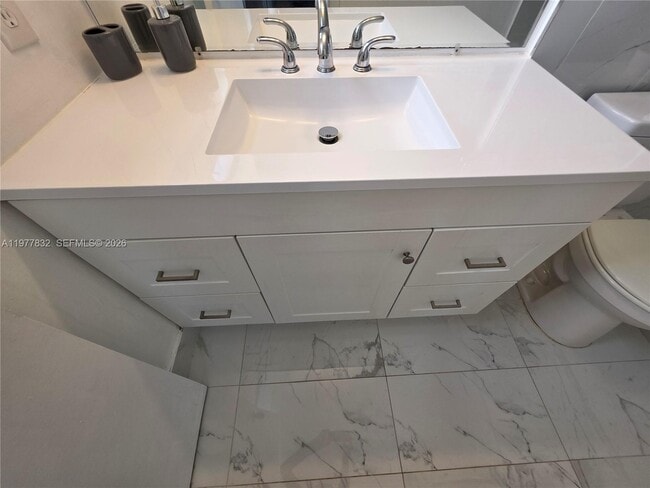 Building Photo - 1351 NE 191st St