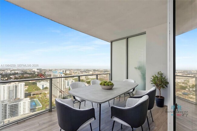 Building Photo - 851 NE 1st Ave