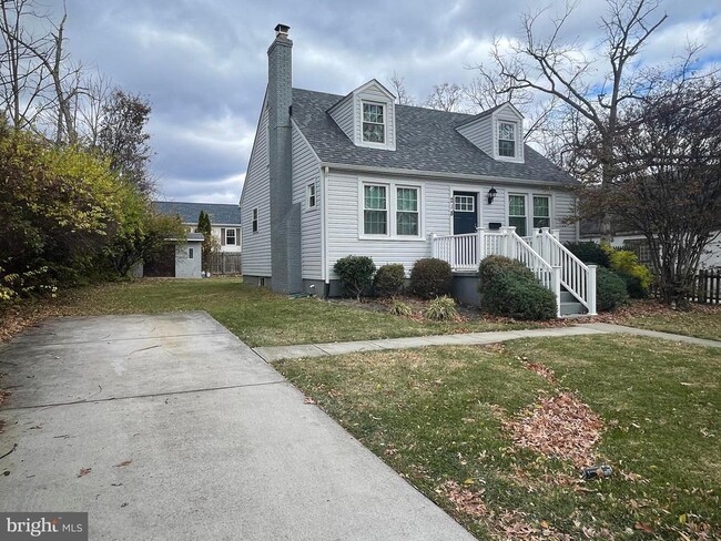 Building Photo - 218 Frederick Ave