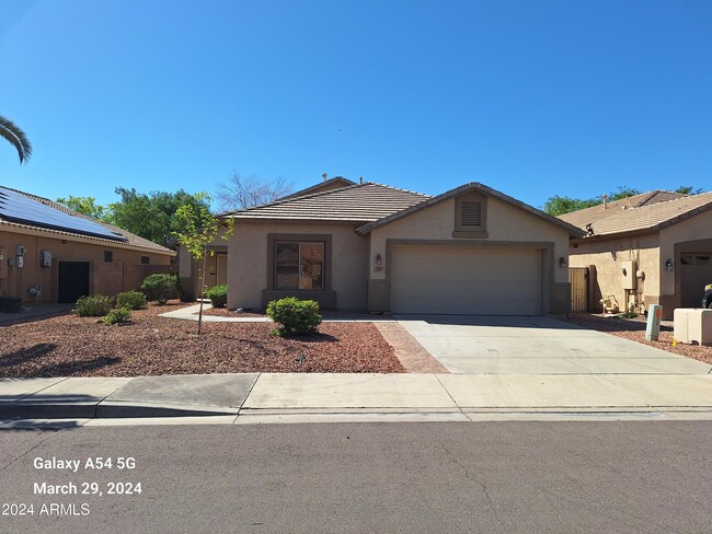 Building Photo - 9205 W Lone Cactus Dr