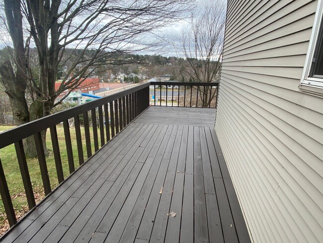 Building Photo - 3-Bedroom, 3-Full Bath Single Family Home with Amazing City Views