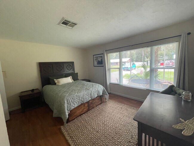 Building Photo - Fully Furnished 3BR/2BA Home in Dunnellon ...