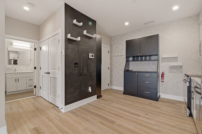 Building Photo - New Construction One Bedroom One Bathroom-Modern Living Off H Street!