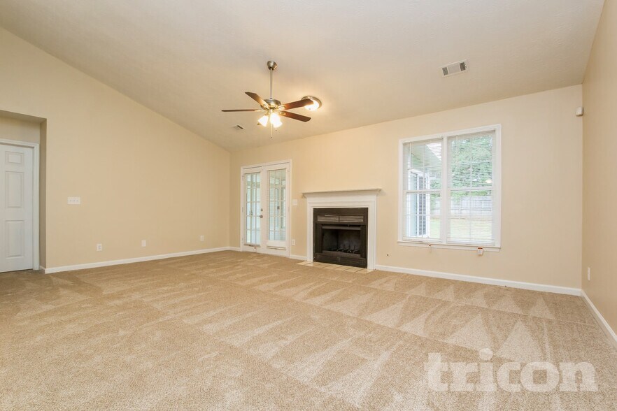 Building Photo - 636 Fair Harbor Dr