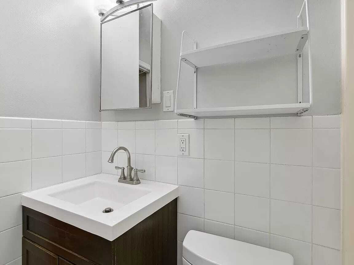 Building Photo - 275 Hamilton Pl