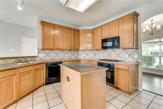 Building Photo - 409 Knoll Park Ct