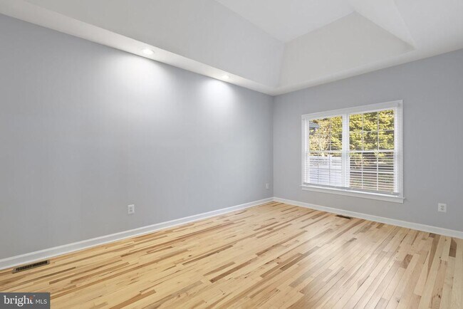 Building Photo - 1725 Gatehouse Ct