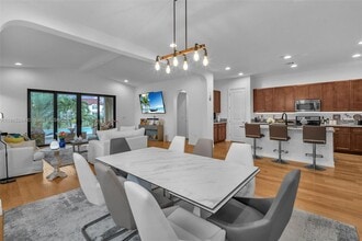 Building Photo - 1281 SW 113th Way