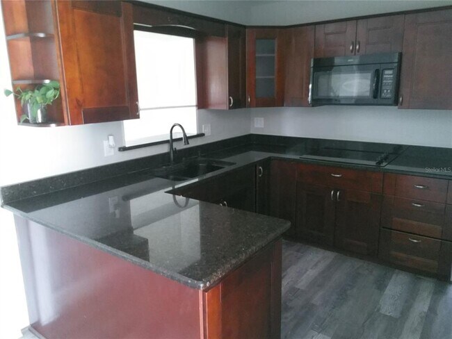 Building Photo - 6041 43rd Ave N