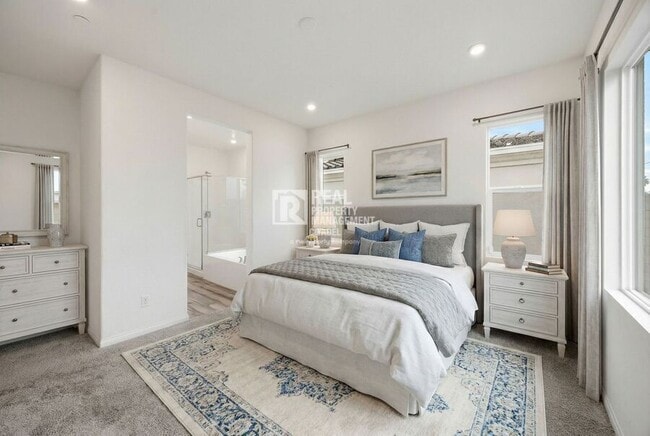 Building Photo - 365 Huntington Ct