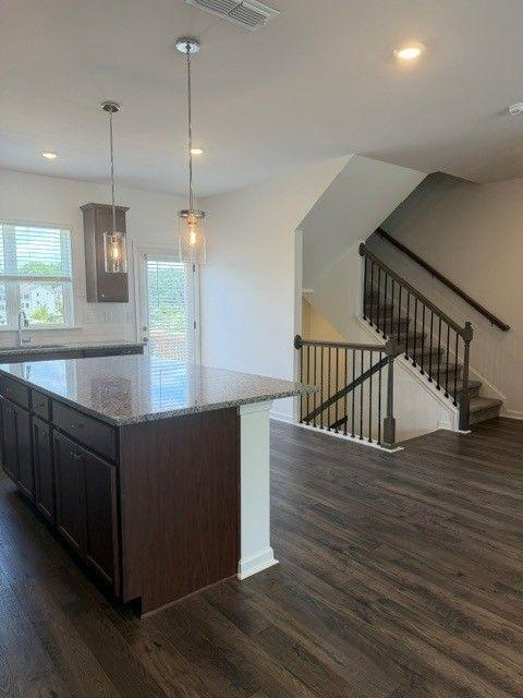Building Photo - 2829 Rosehall Wy