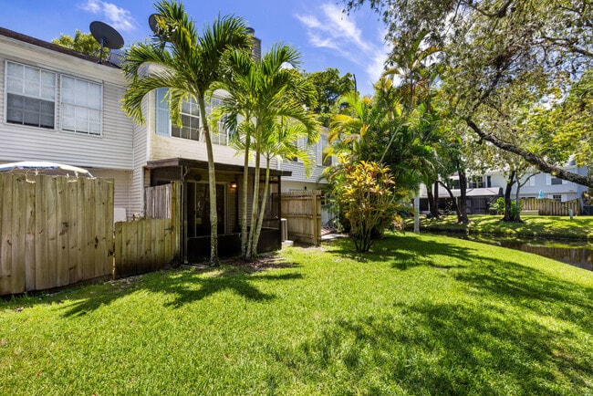 Building Photo - 217 Georgian Park Dr