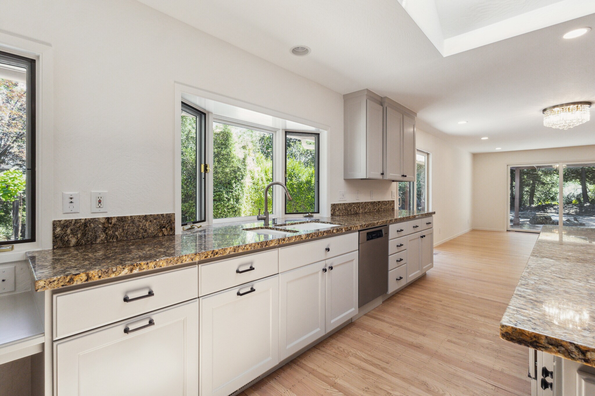 Building Photo - 26530 Conejo Ct