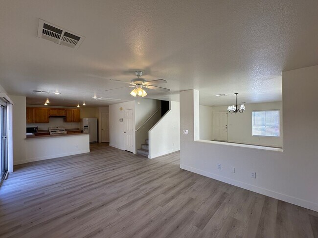 Building Photo - IRON MOUNTAIN RANCH
