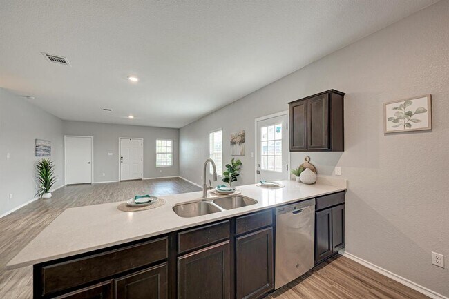 Building Photo - 129 Vulcan Dr