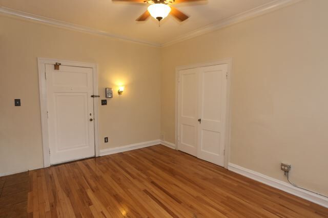 Building Photo - 4349 N Damen Ave