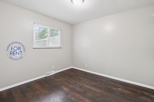 Building Photo - 3062 Walton Ave