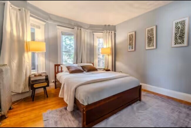 Building Photo - 39 Medford St