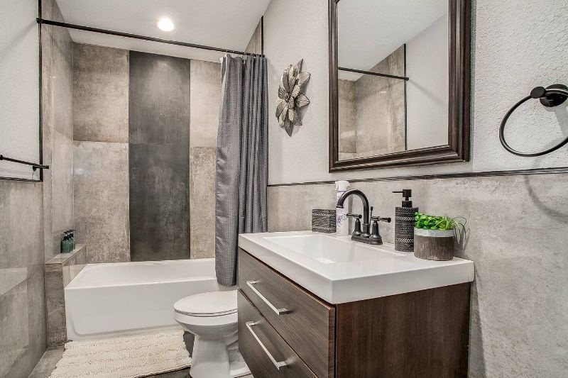 Building Photo - 1146 E Gudgell Ave