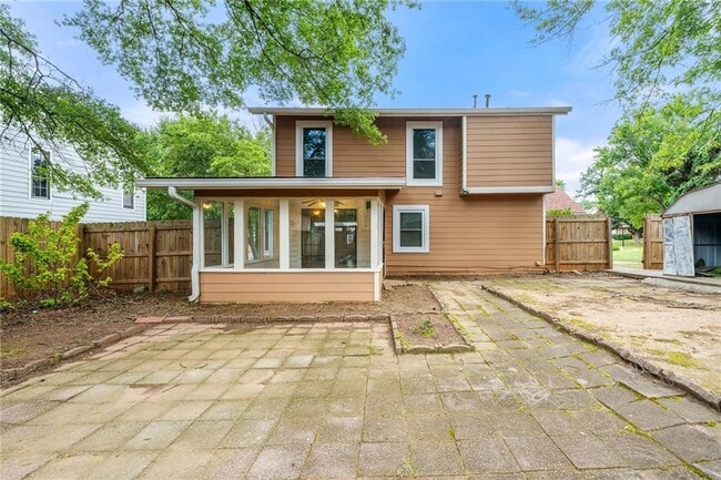 Building Photo - 6400 Oak Chase Ln