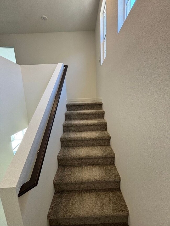 Building Photo - Modern 2-Story in Inspirada 4 Bed 3 Bath, Loft, Downstairs Bed & Open Floorplan