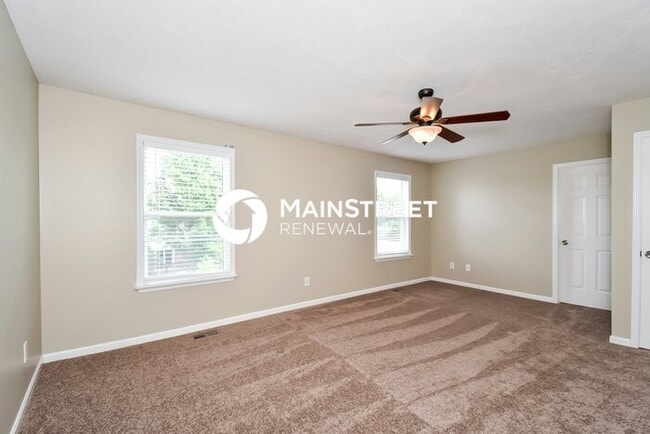 Building Photo - 3 Bedroom Pet-Friendly Home in Louisville,...