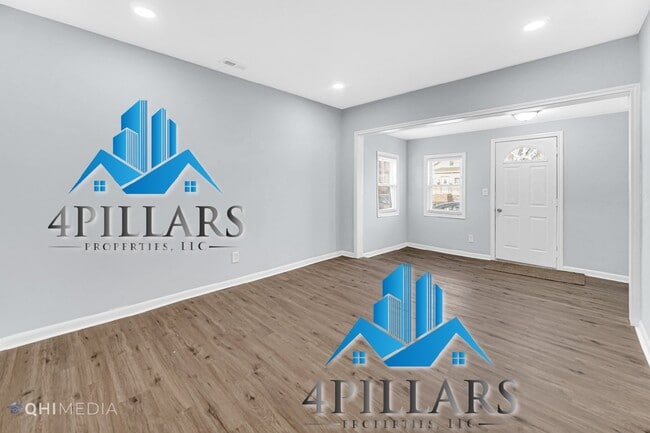 Building Photo - Spacious 4-Bedroom Home in Hammond, IN wit...