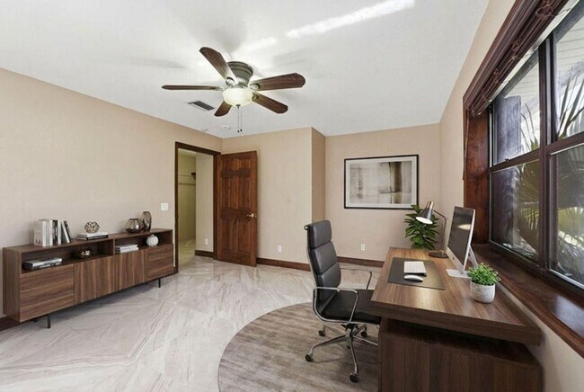 Building Photo - 12356 61st Ln N