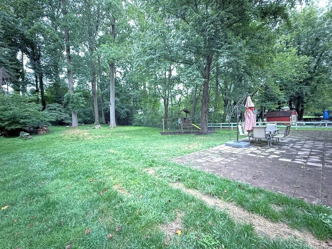 Building Photo - 4 Bedroom Colonial SFH - Reisterstown