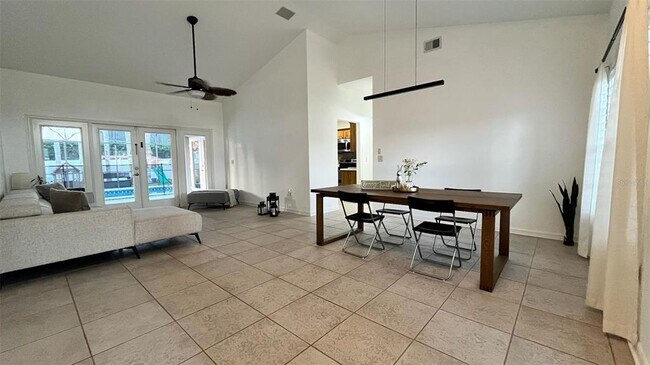 Building Photo - 3901 Ballinore Pl