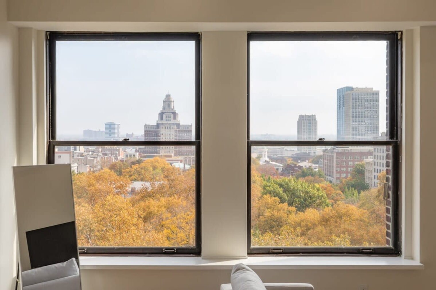 Building Photo - 150 S 6th St