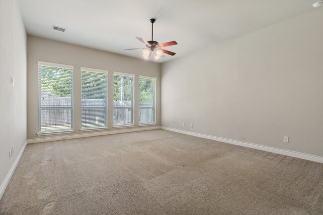 Building Photo - 138 Meadow Run Dr