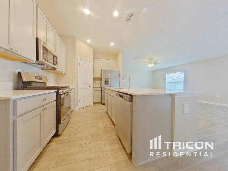 Building Photo - 34591 Shellback St