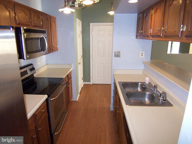 Building Photo - 3102 Cardinal Way