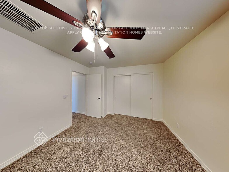 Building Photo - 6731 W Desert Ln